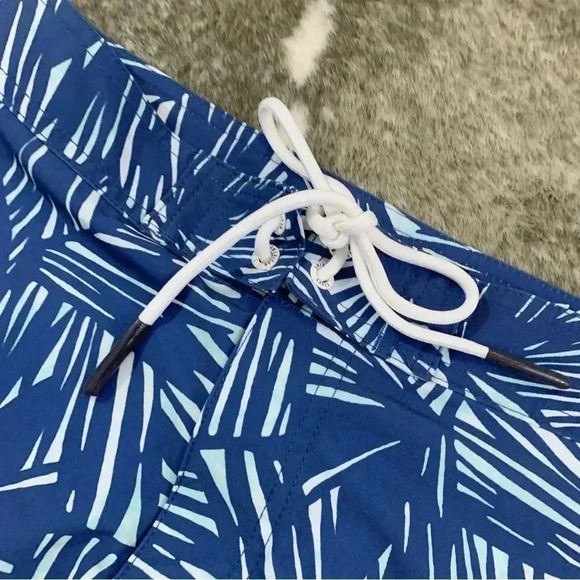 AE Festival Board Shorts - Picture 4 of 16